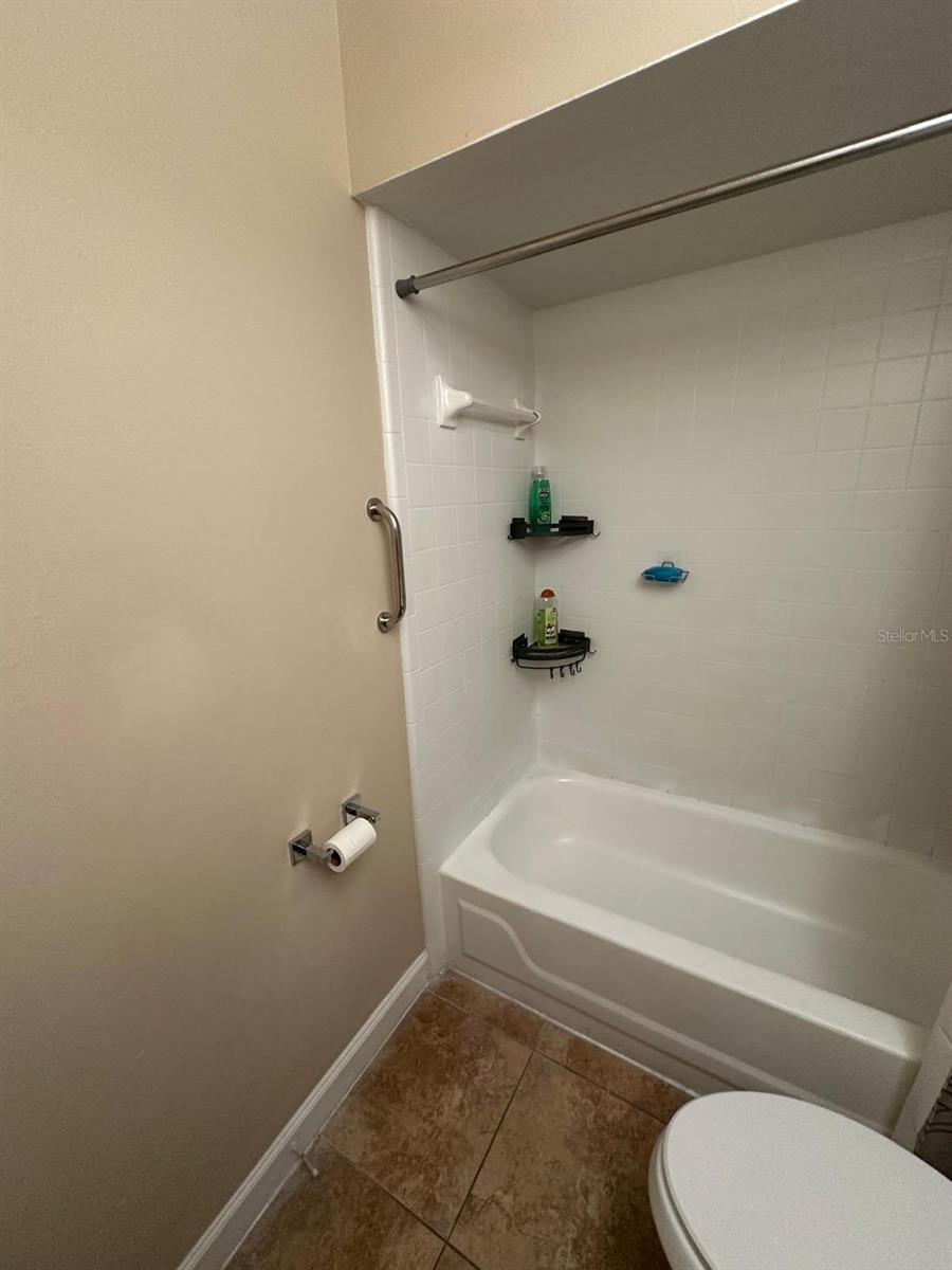 Image 22 of 46 For 2408 Swailes Drive 5