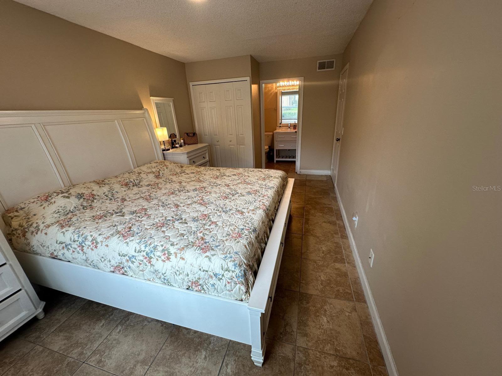 Image 28 of 46 For 2408 Swailes Drive 5