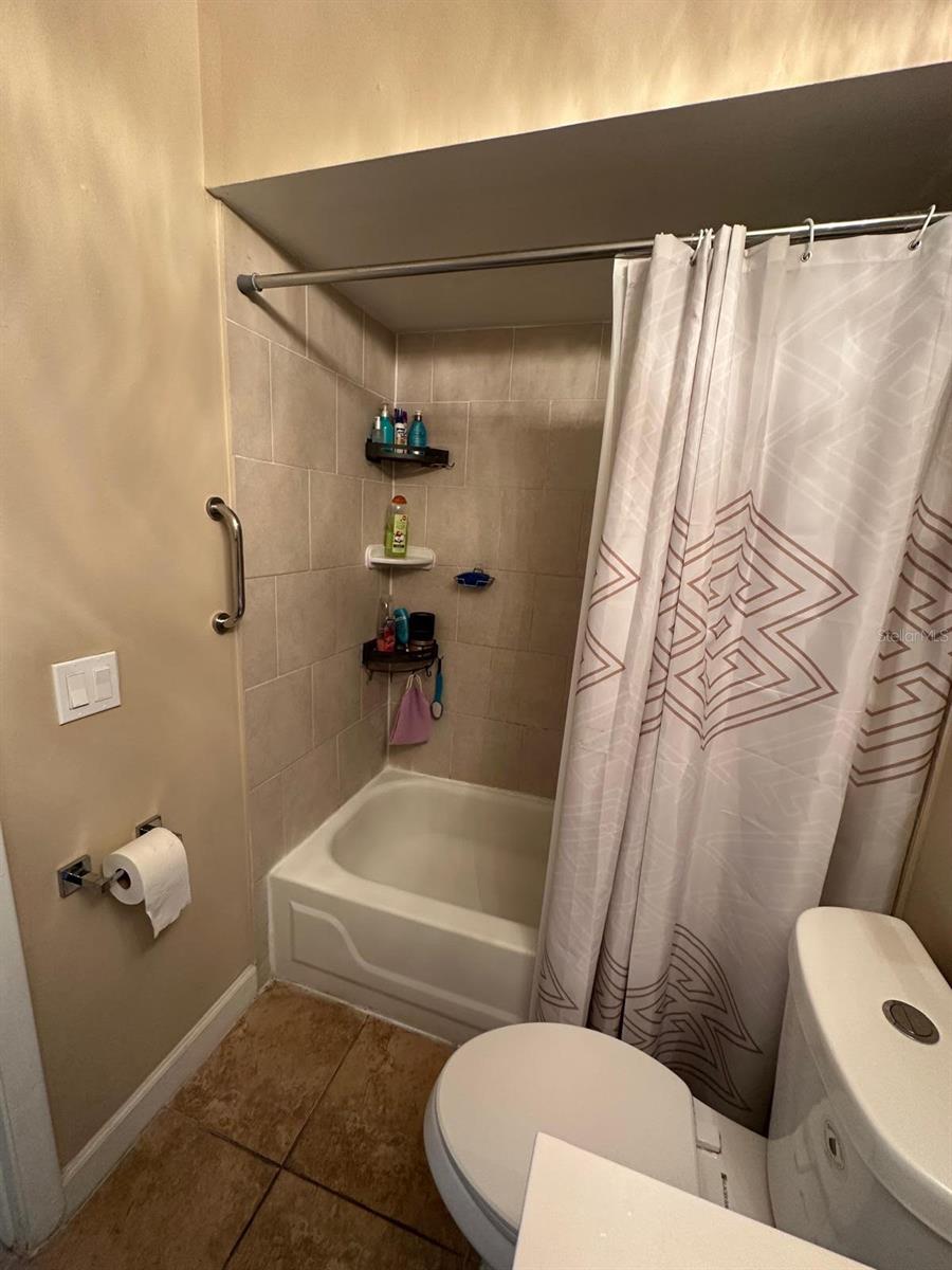 Image 32 of 46 For 2408 Swailes Drive 5