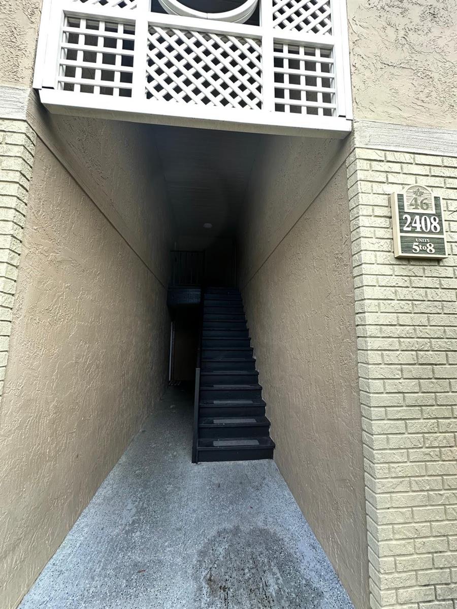Image 4 of 46 For 2408 Swailes Drive 5