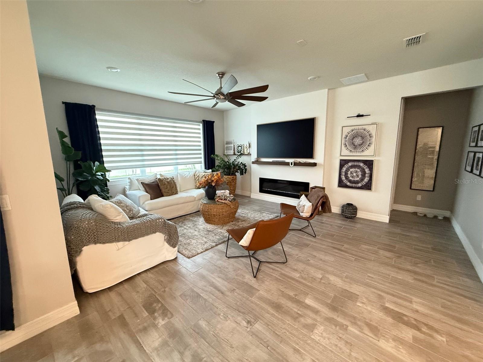 Image 13 of 33 For 5652 Arborvista Drive