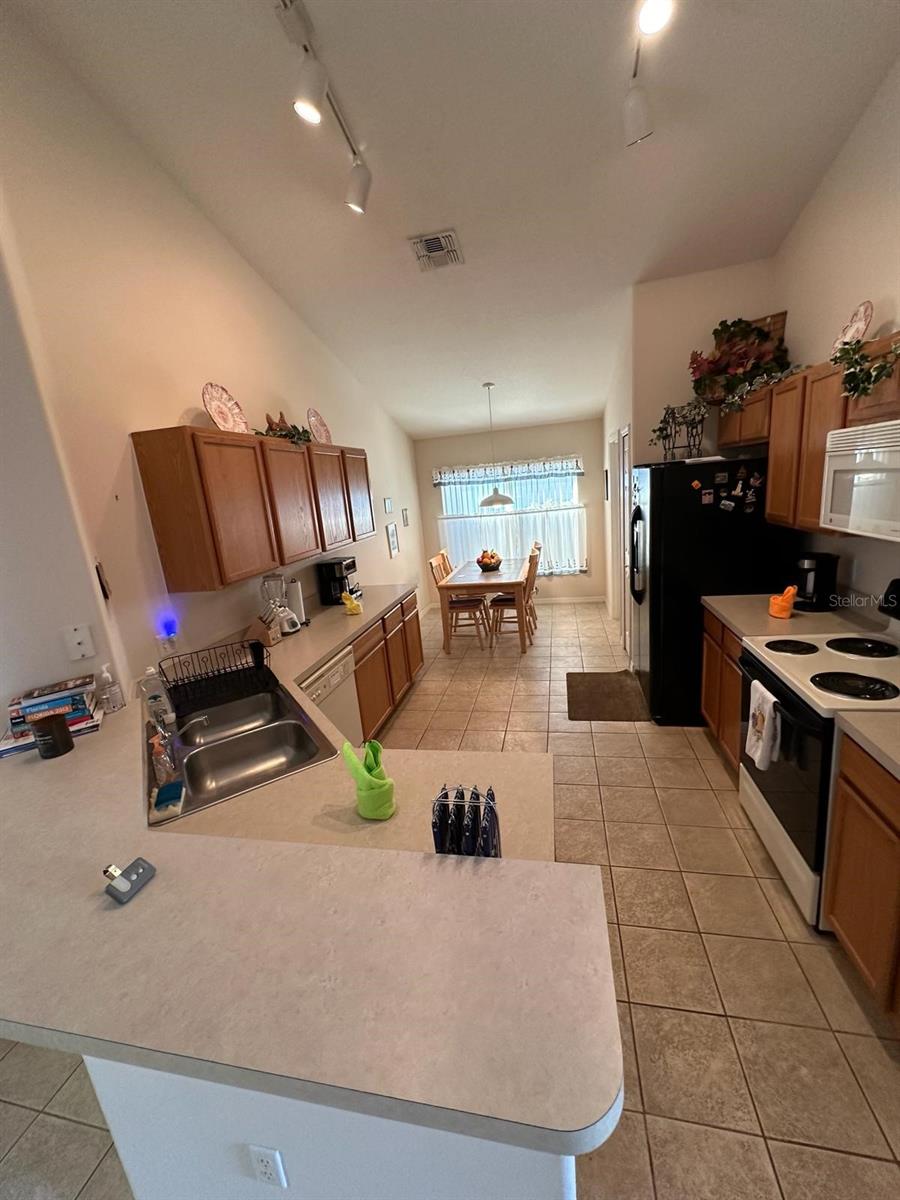 Image 6 of 21 For 856 Cassia Drive