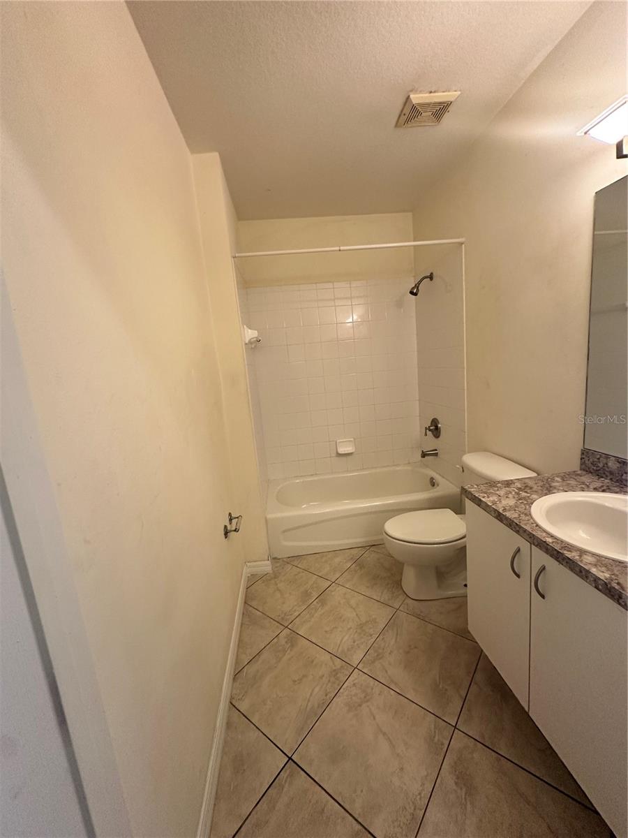 Image 7 of 13 For 521 Villa Del Sol Circle 203