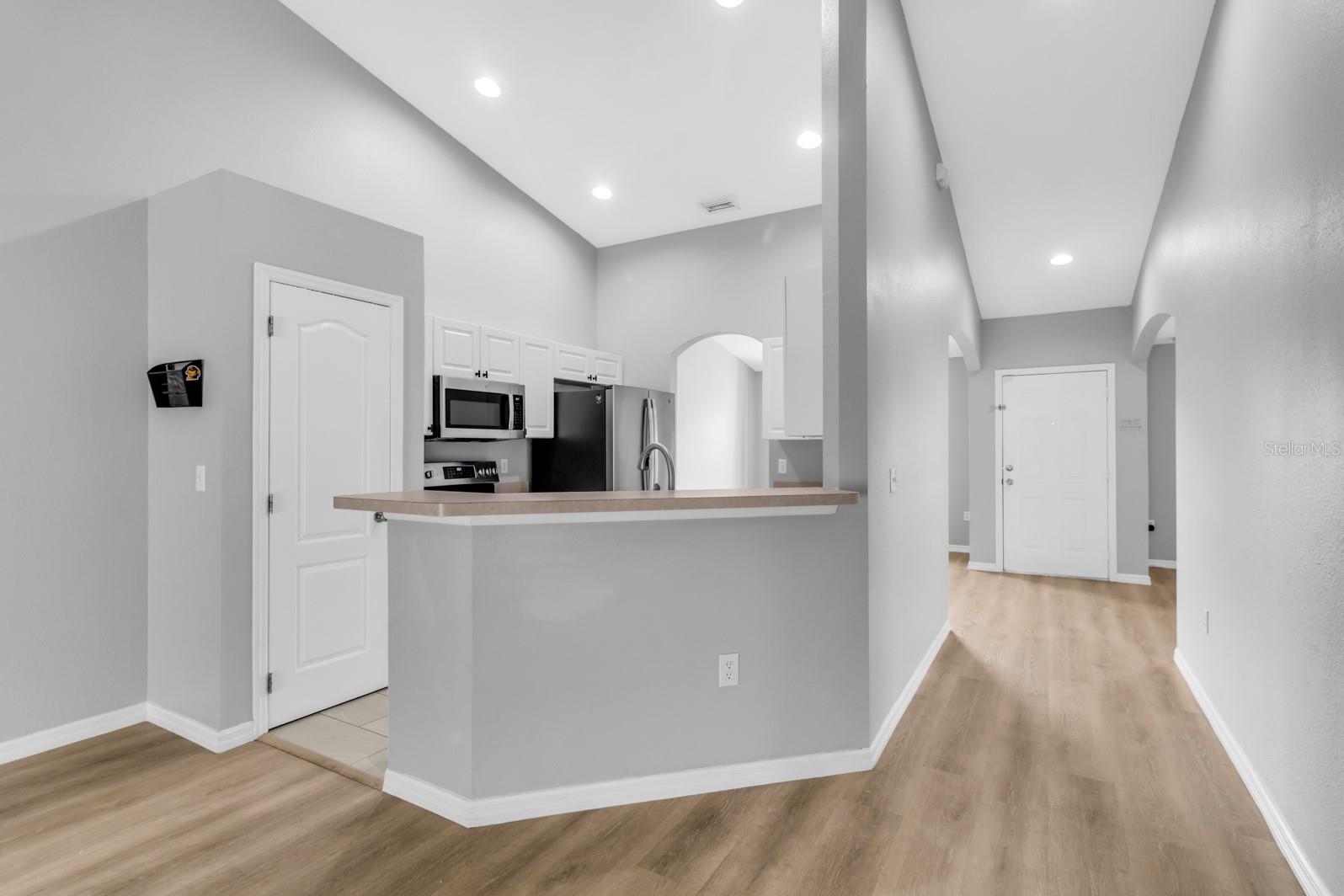 Image 19 of 54 For 109 Inconnu Court