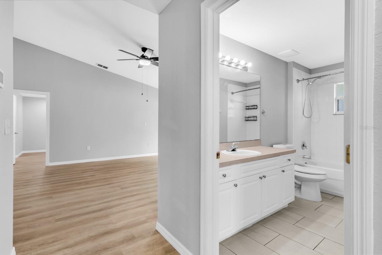 Image 24 of 54 For 109 Inconnu Court