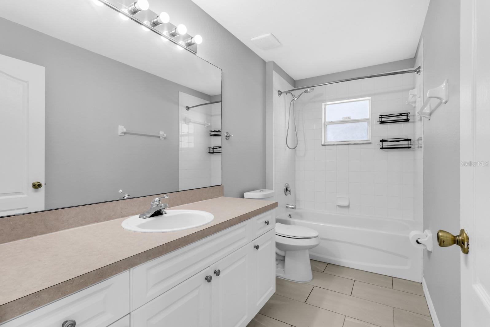 Image 26 of 54 For 109 Inconnu Court