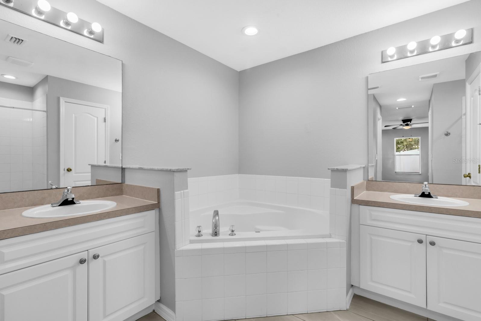 Image 32 of 54 For 109 Inconnu Court