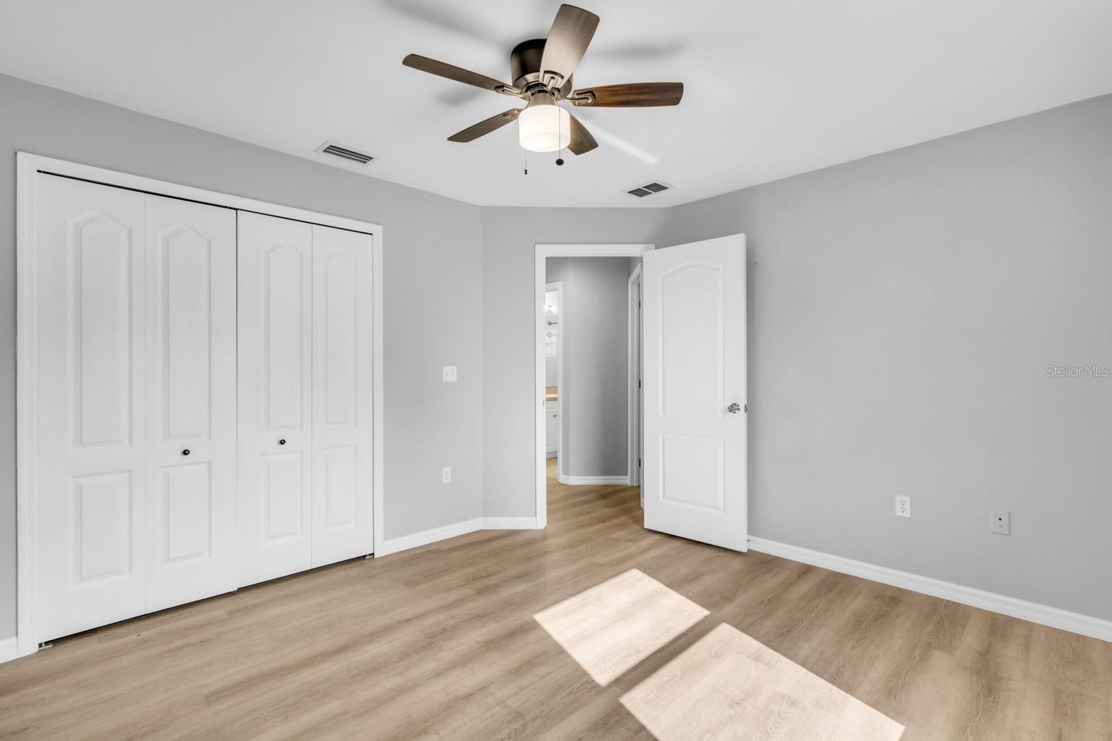 Image 38 of 54 For 109 Inconnu Court