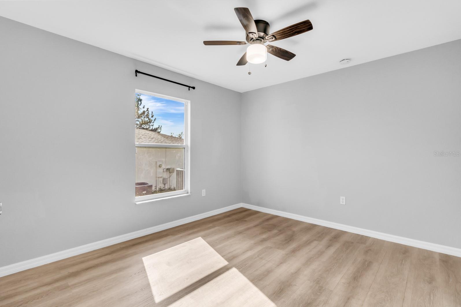 Image 39 of 54 For 109 Inconnu Court