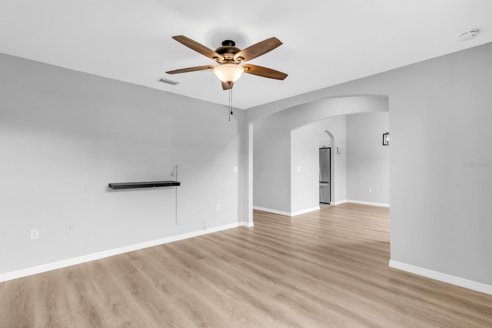 Image 7 of 54 For 109 Inconnu Court