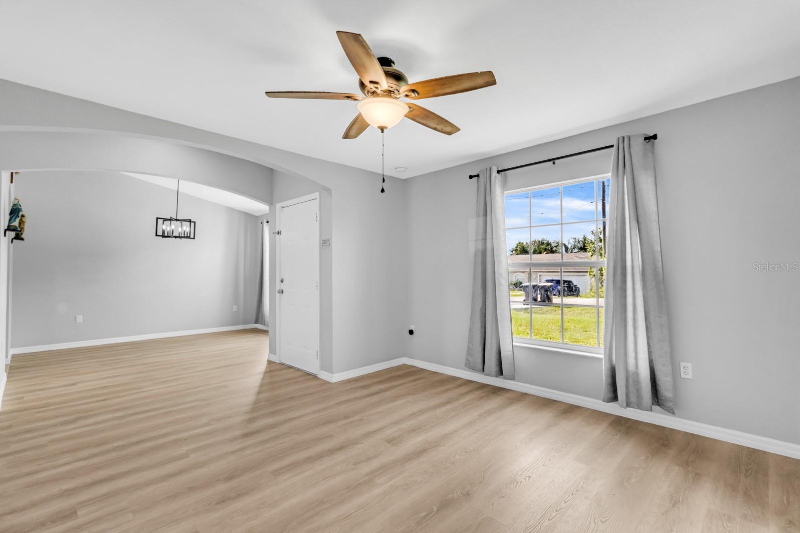 Image 8 of 54 For 109 Inconnu Court