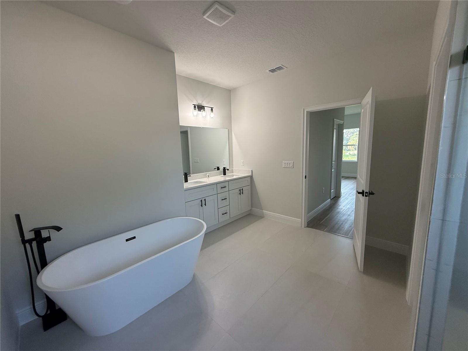 Image 10 of 15 For 15354 43rd Avenue Road