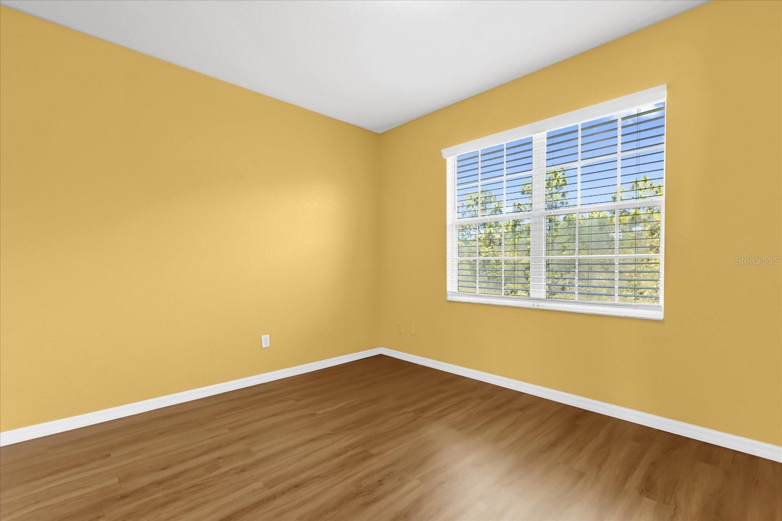 Image 14 of 23 For 13201 Indian Creek Drive B