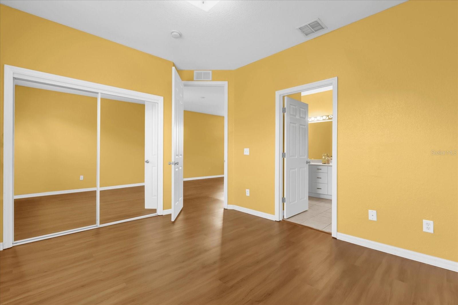 Image 15 of 23 For 13201 Indian Creek Drive B
