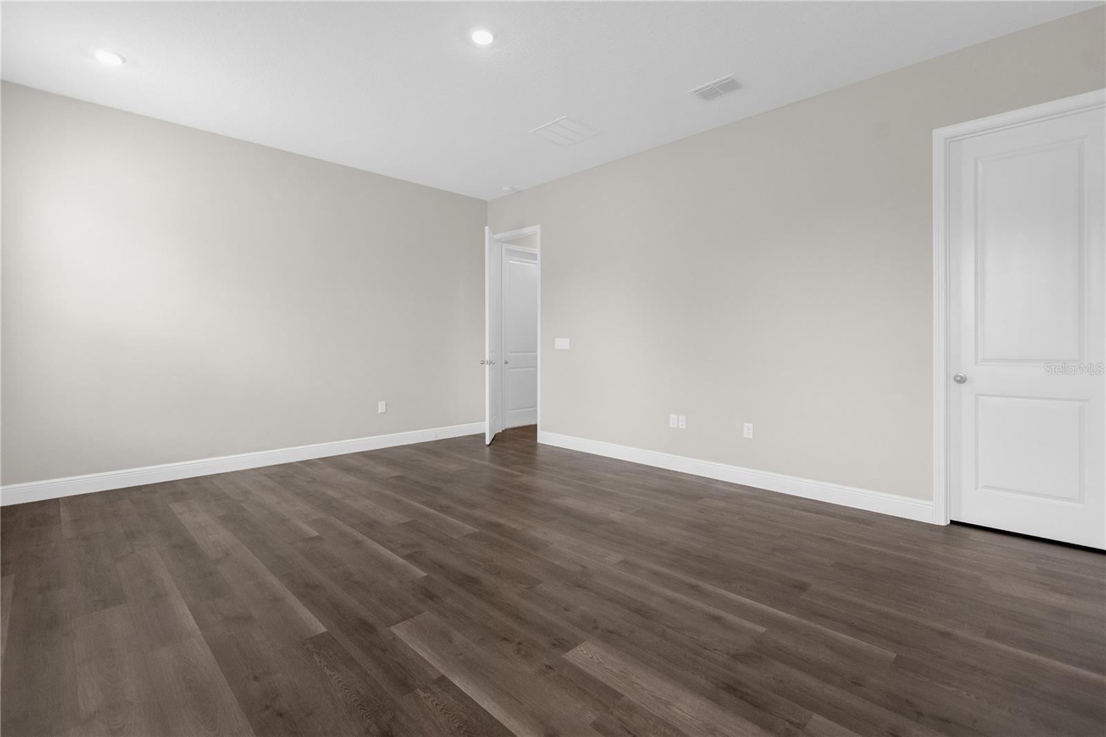 Image 16 of 31 For 13162 Mcmillan Drive