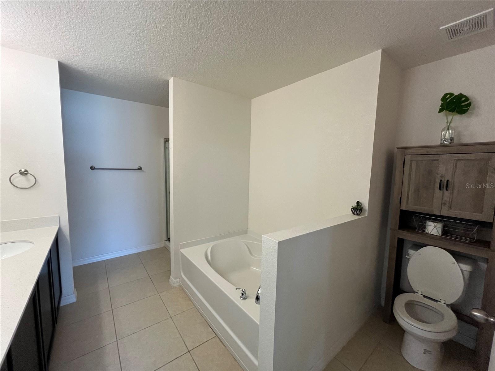 Image 17 of 20 For 2121 Hibiscus Place
