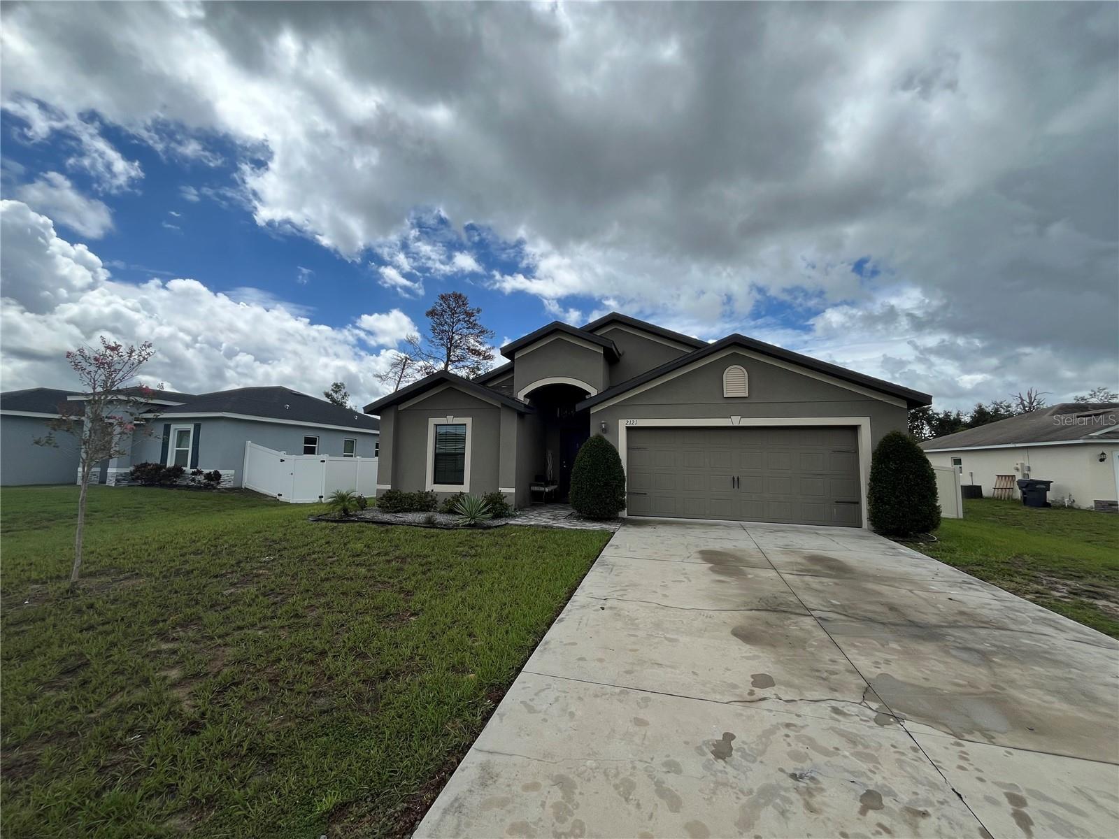 Image 2 of 20 For 2121 Hibiscus Place