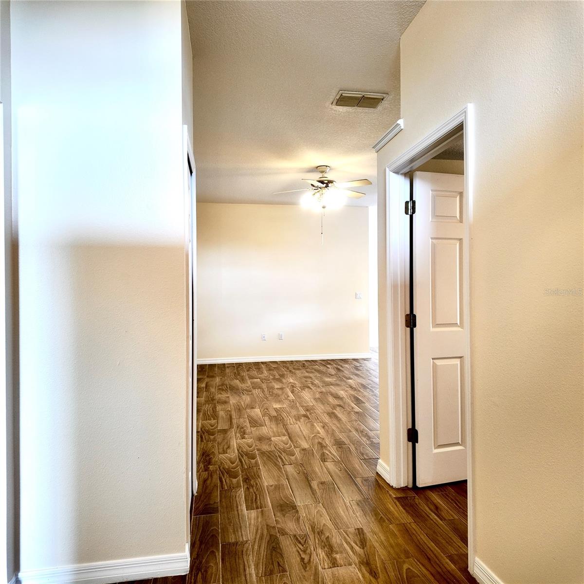 Image 12 of 20 For 946 Berwick Drive