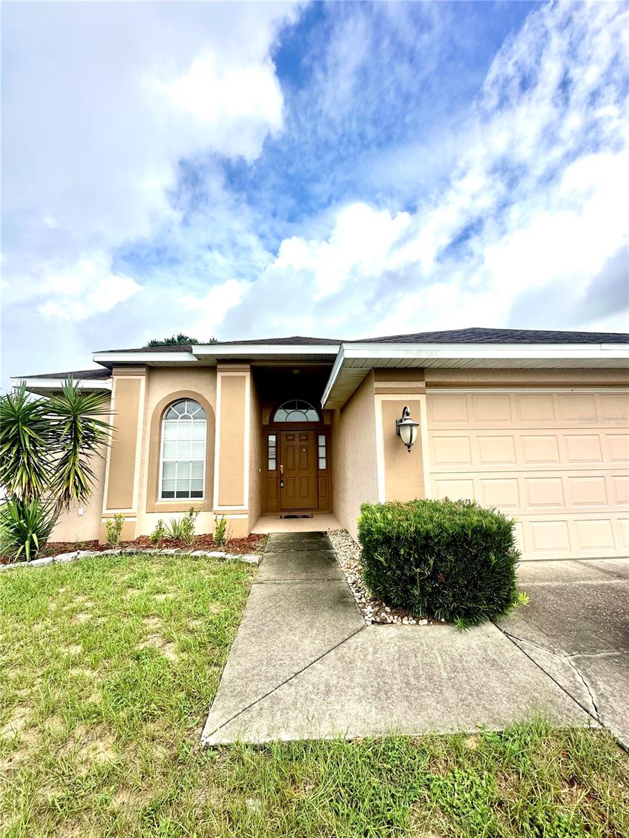 Image 2 of 20 For 946 Berwick Drive