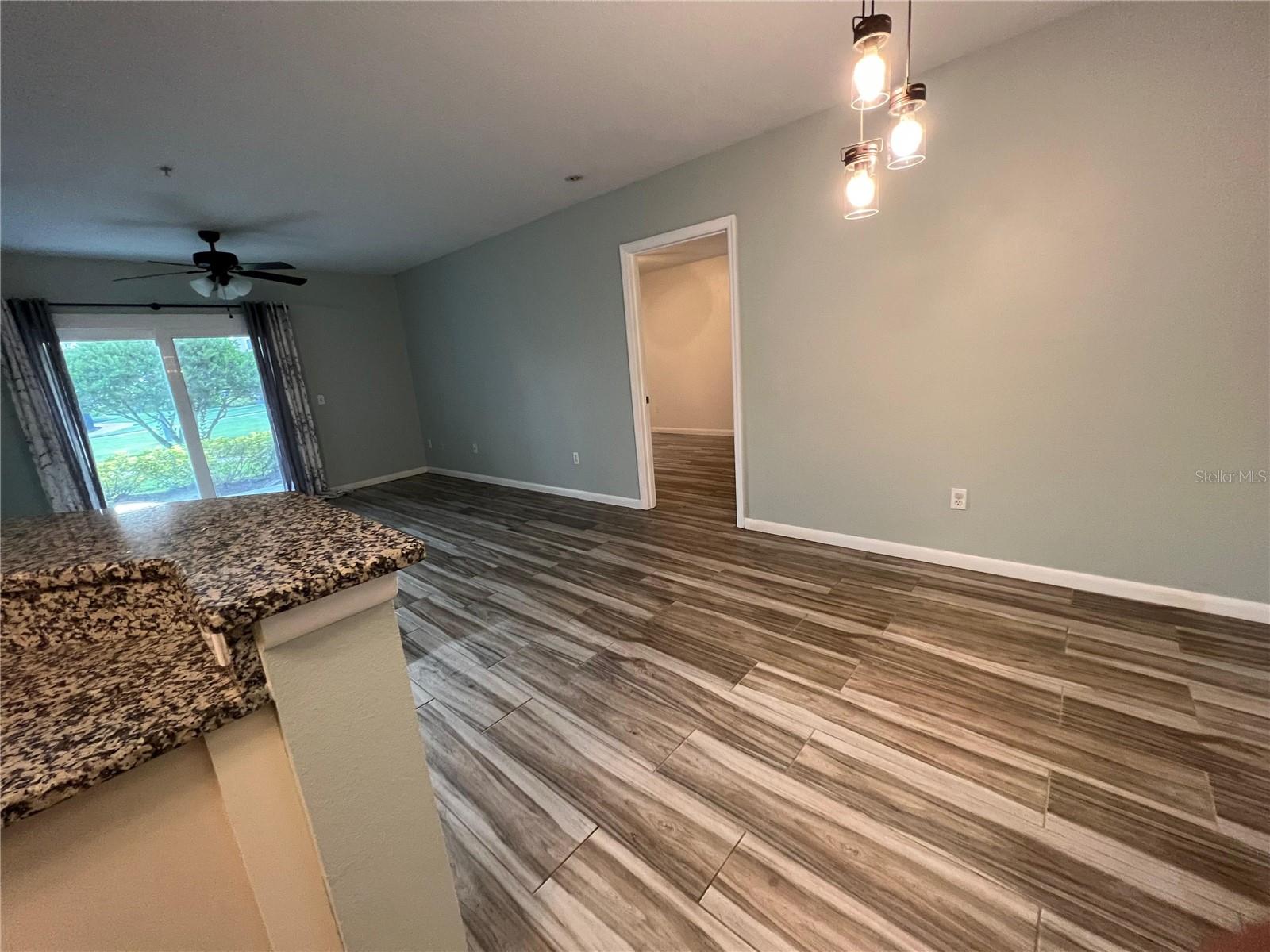 Image 8 of 31 For 6596 Swissco Drive 15