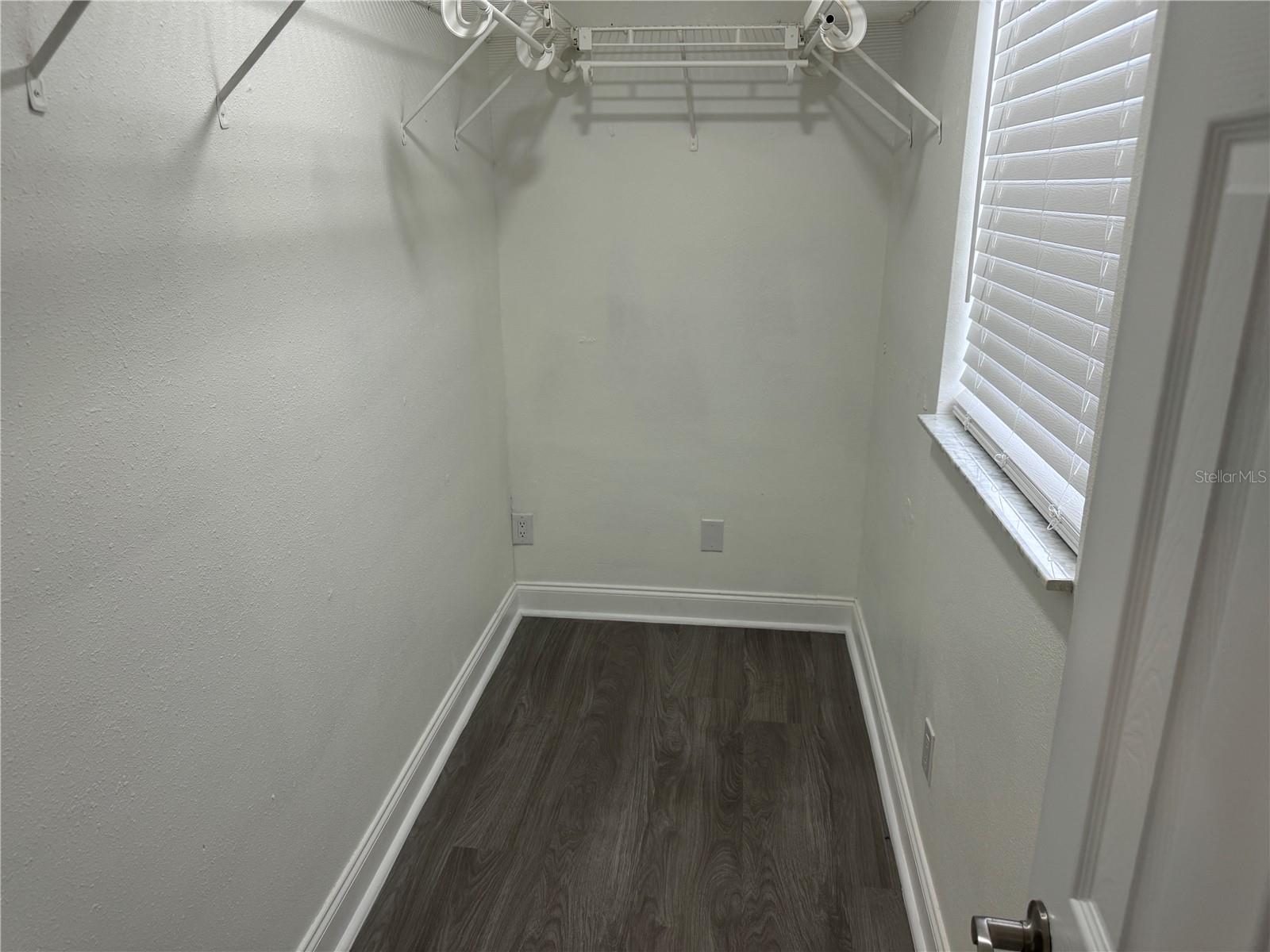 Image 11 of 28 For 776 Eldridge St