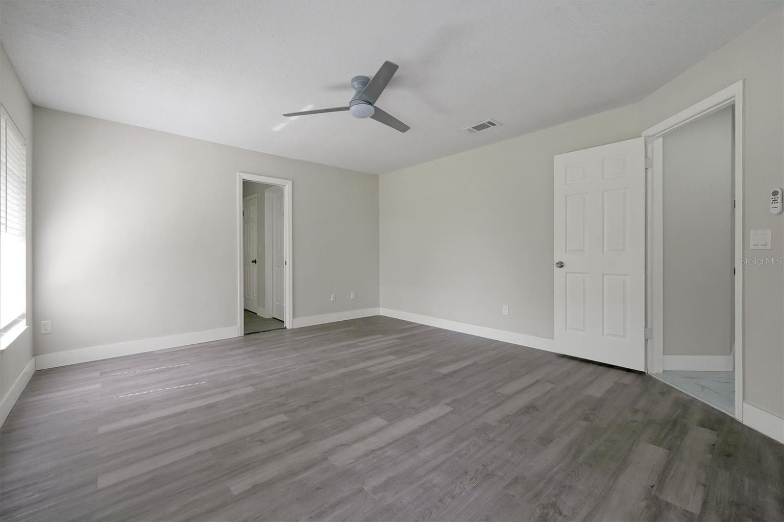 Image 18 of 64 For 20730 Mallard Parkway