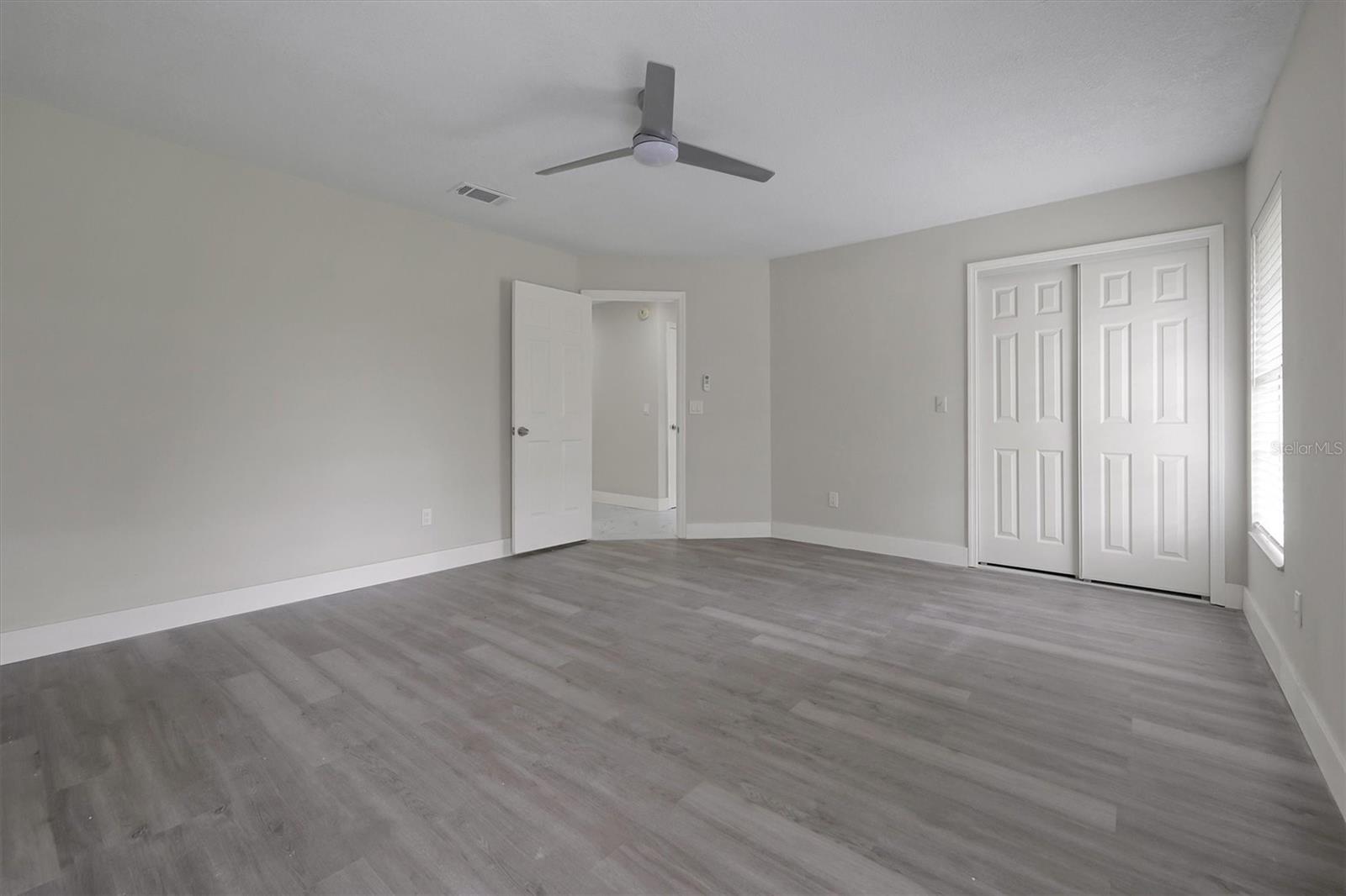 Image 19 of 64 For 20730 Mallard Parkway