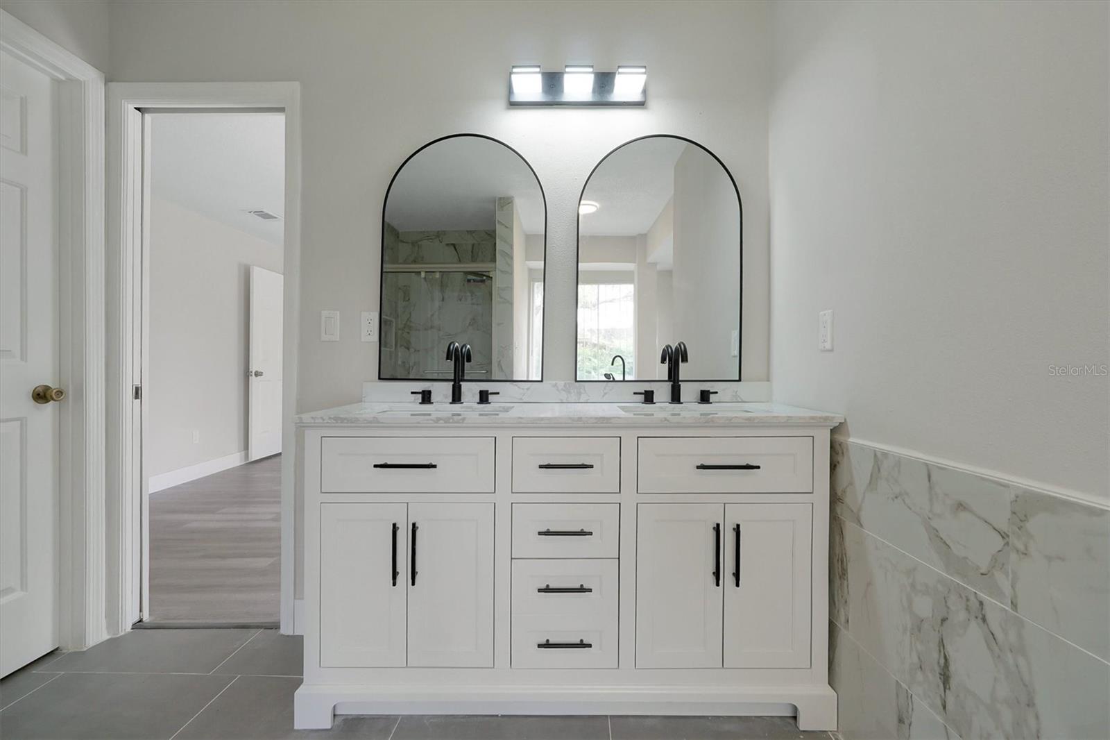 Image 21 of 64 For 20730 Mallard Parkway