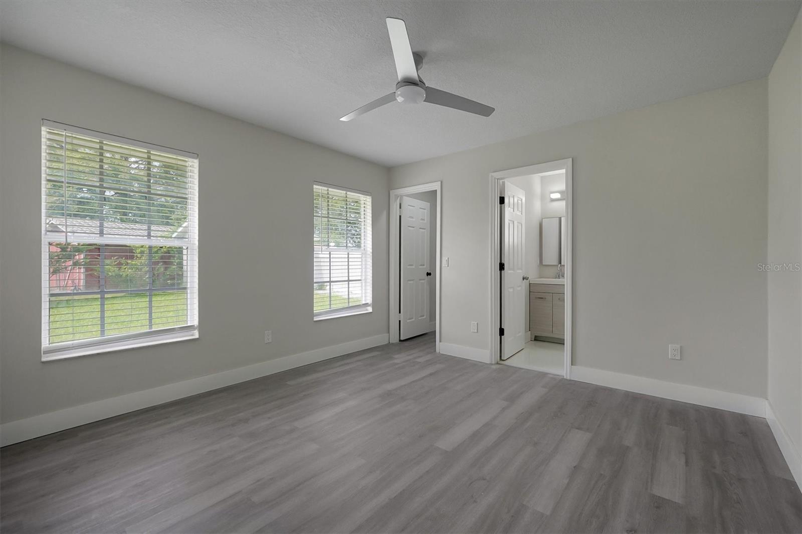 Image 31 of 64 For 20730 Mallard Parkway