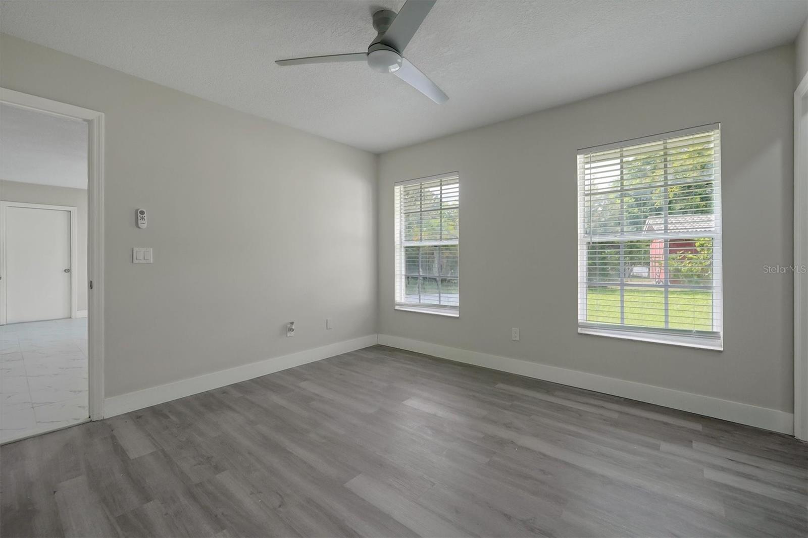 Image 32 of 64 For 20730 Mallard Parkway