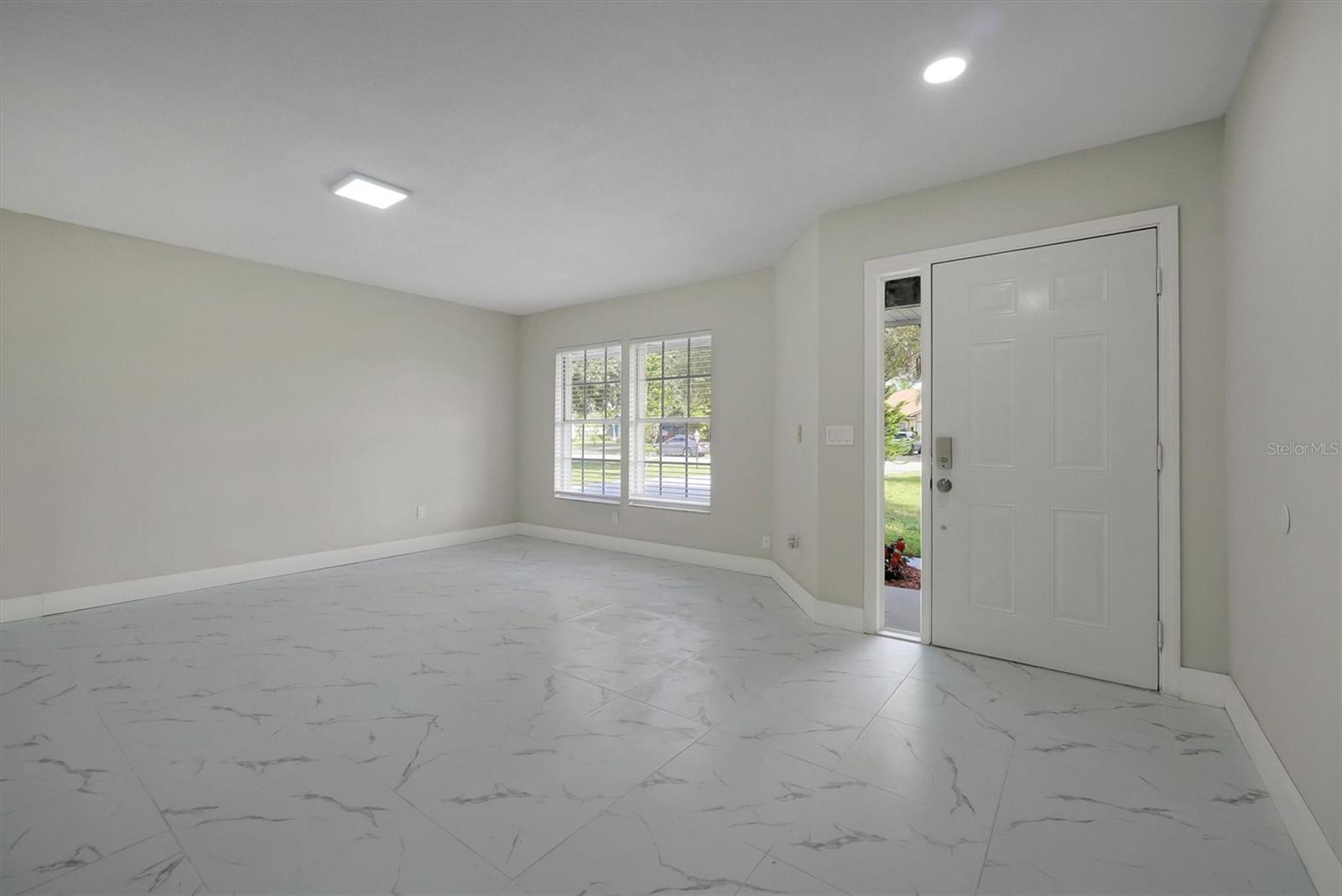 Image 5 of 64 For 20730 Mallard Parkway