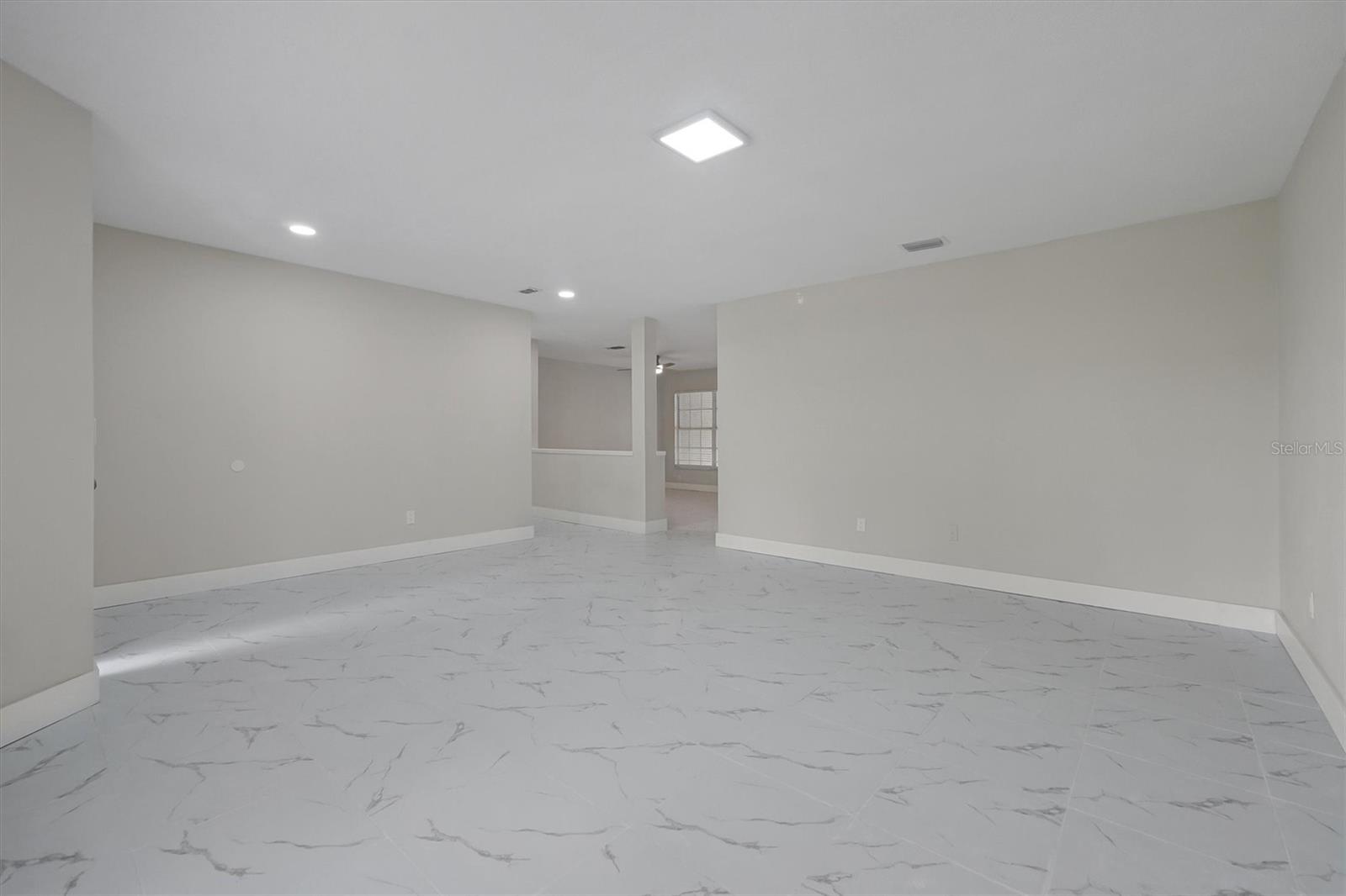 Image 7 of 64 For 20730 Mallard Parkway