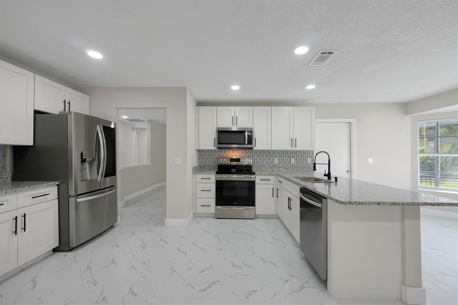 Image 9 of 64 For 20730 Mallard Parkway