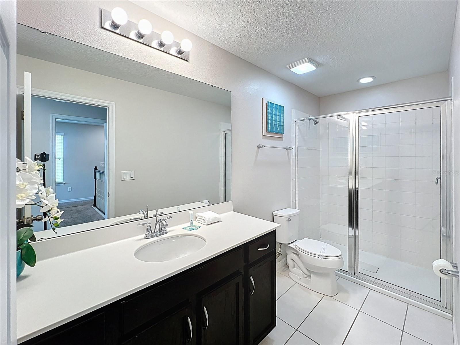 Image 21 of 41 For 1546 Carey Palm Circle