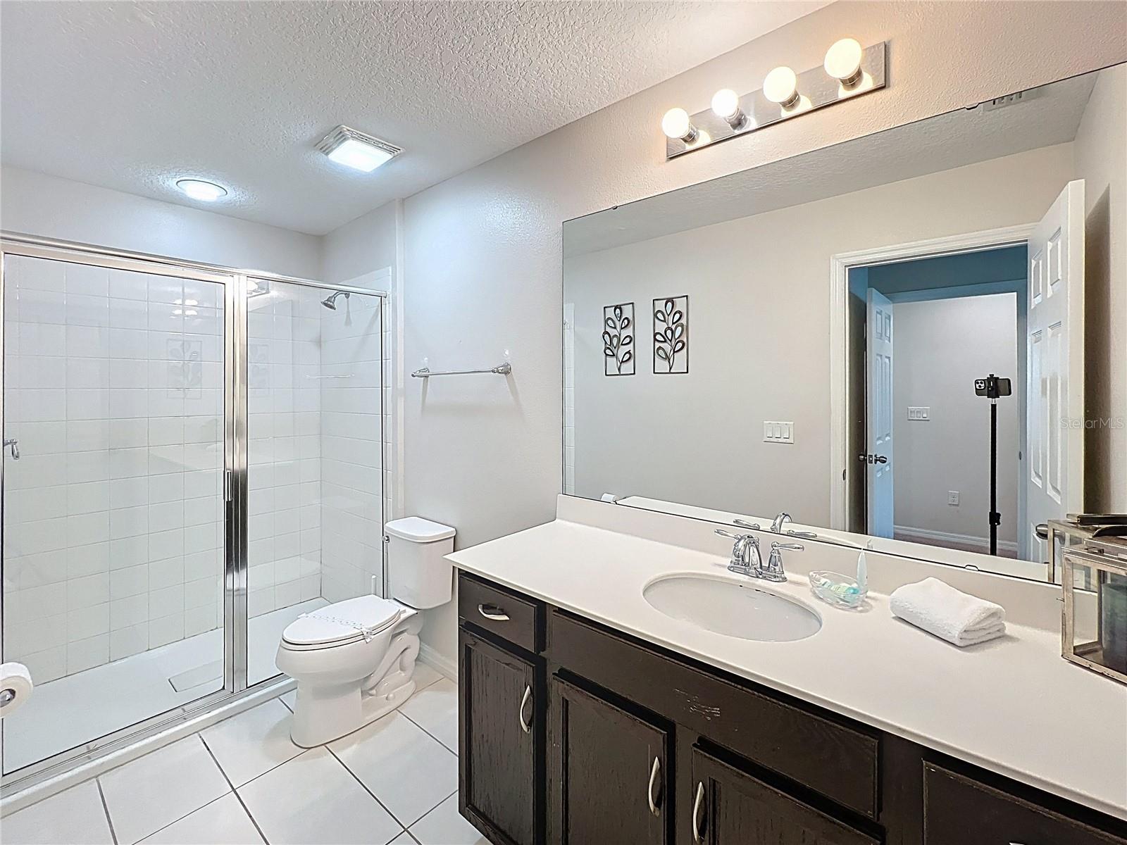 Image 24 of 41 For 1546 Carey Palm Circle