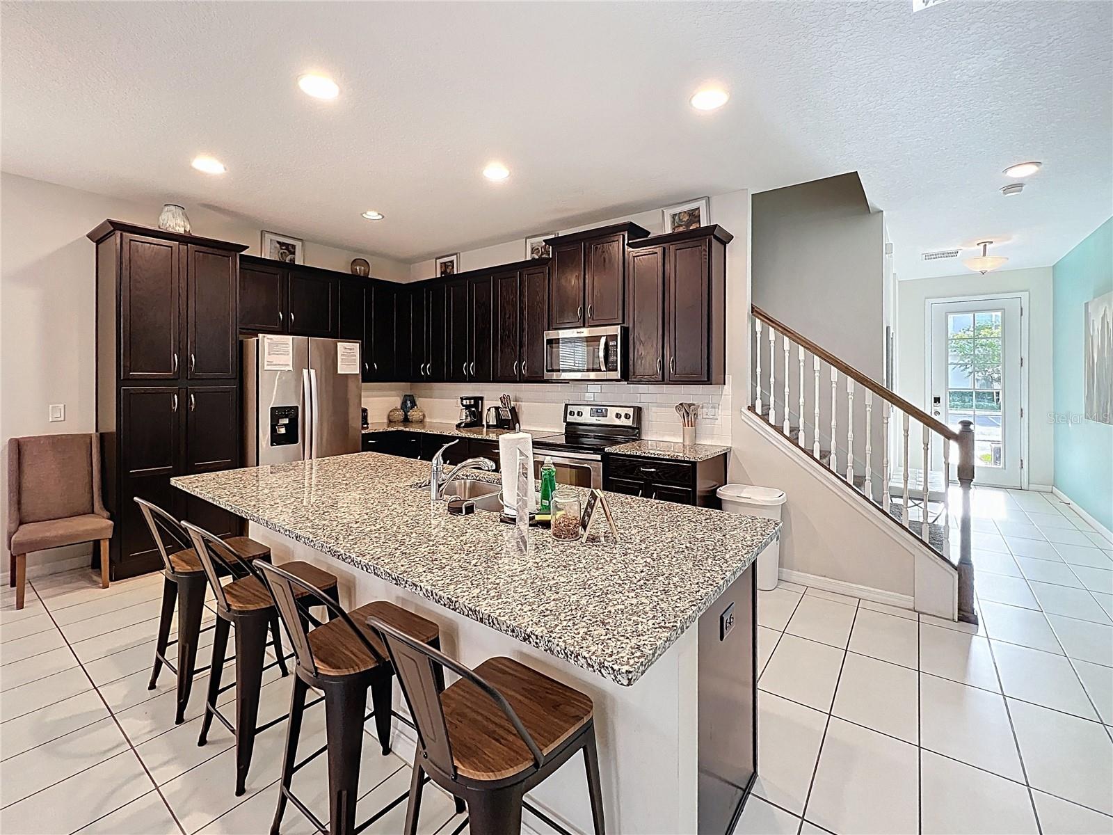 Image 4 of 41 For 1546 Carey Palm Circle