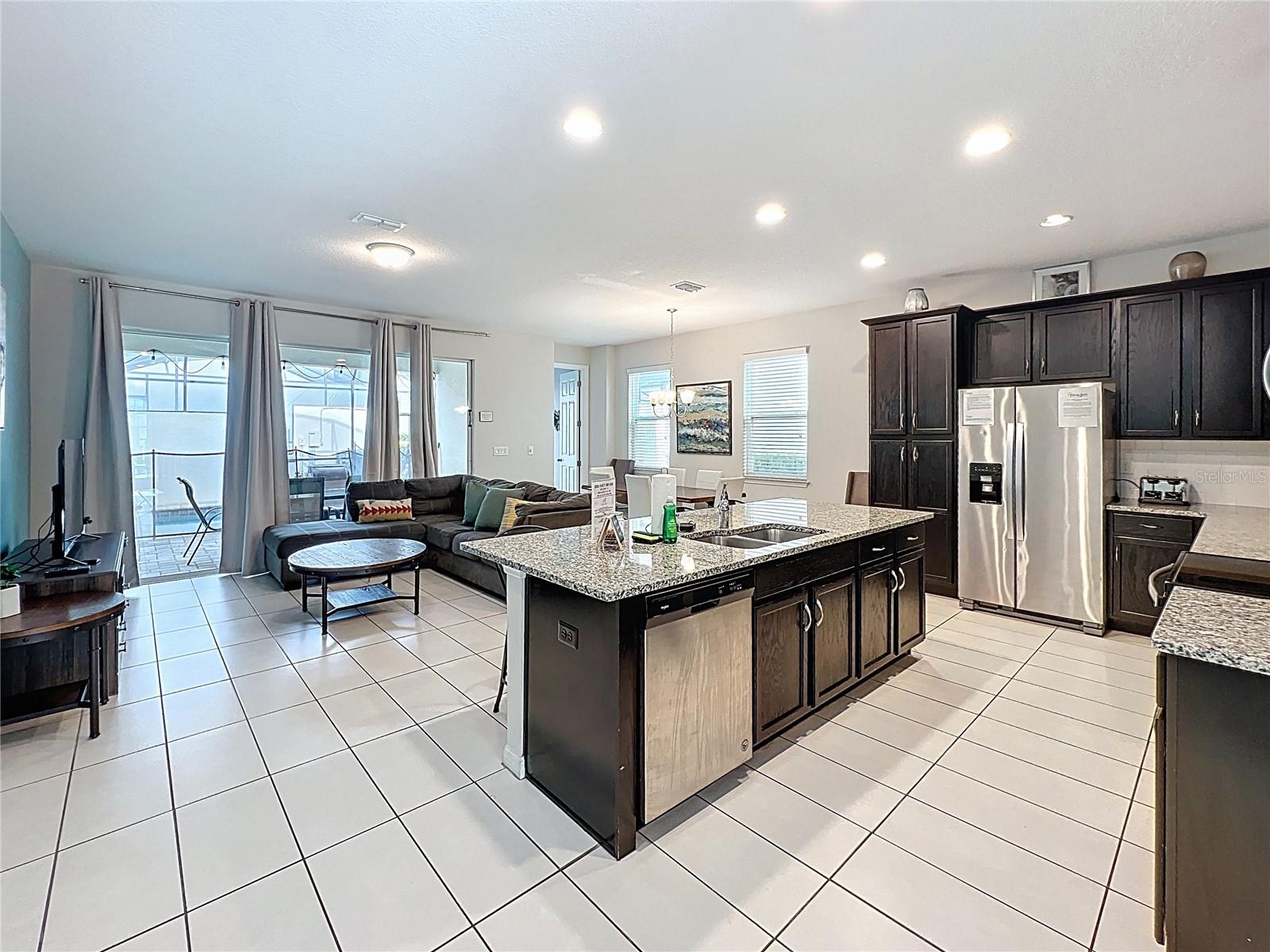 Image 5 of 41 For 1546 Carey Palm Circle