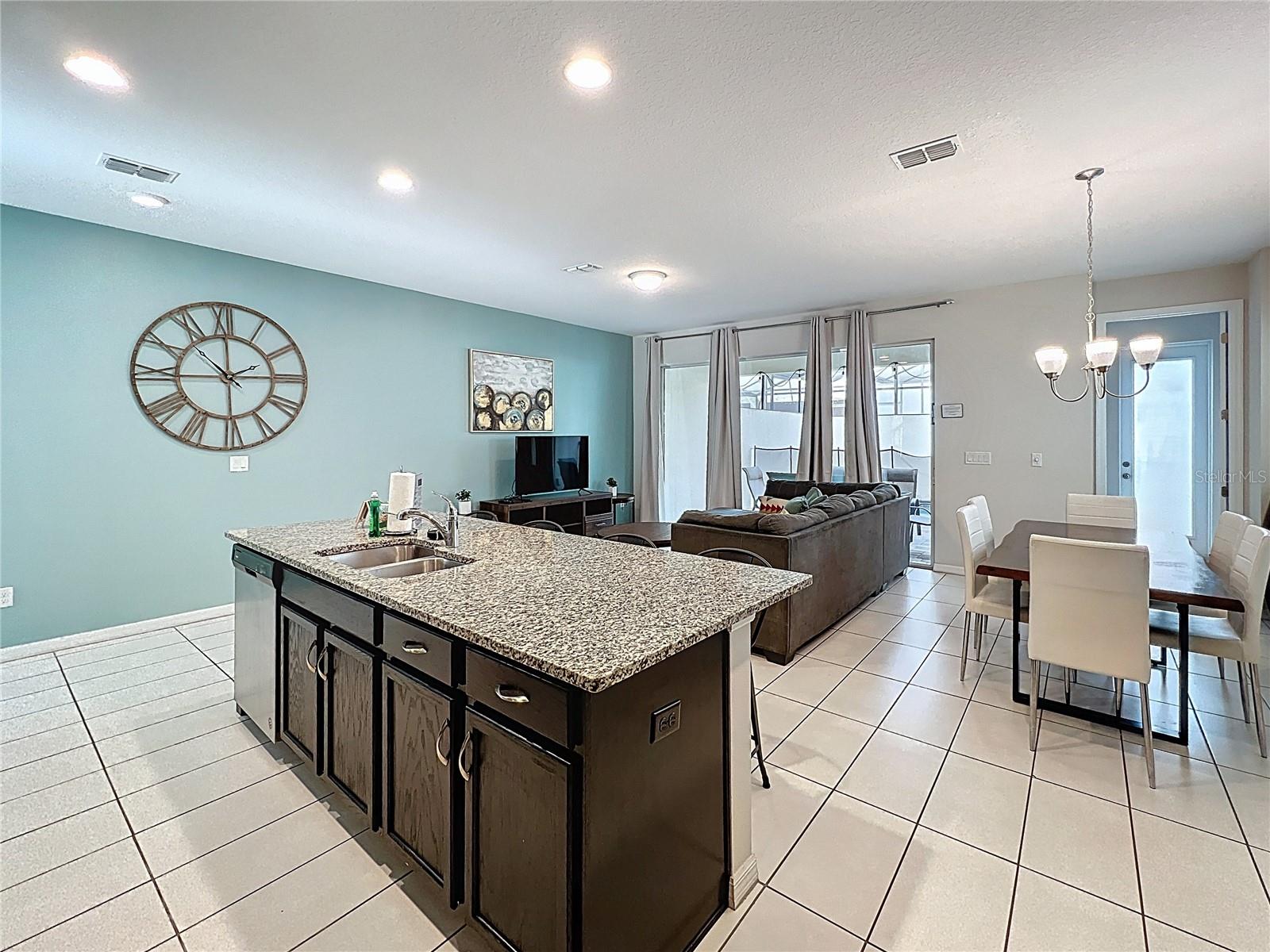 Image 6 of 41 For 1546 Carey Palm Circle