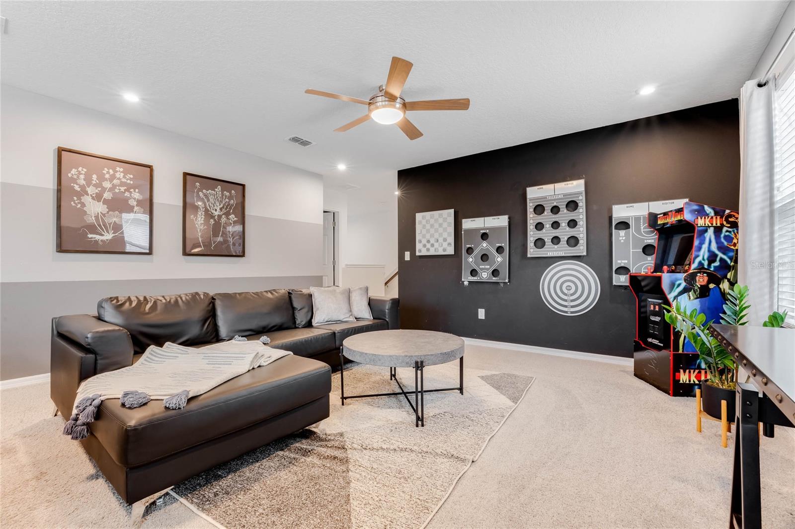 Image 12 of 41 For 8943 Amelia Downs Trail