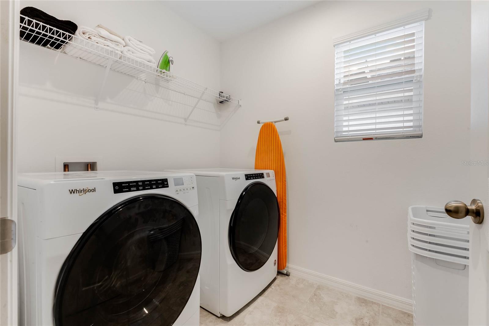 Image 22 of 41 For 8943 Amelia Downs Trail