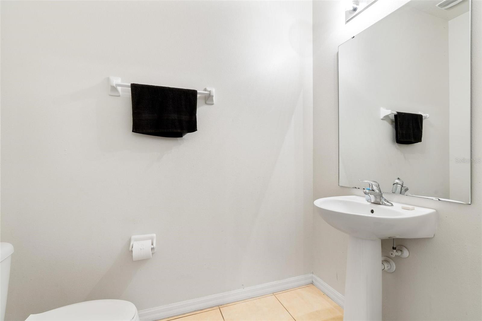 Image 22 of 35 For 4544 Alberto Circle