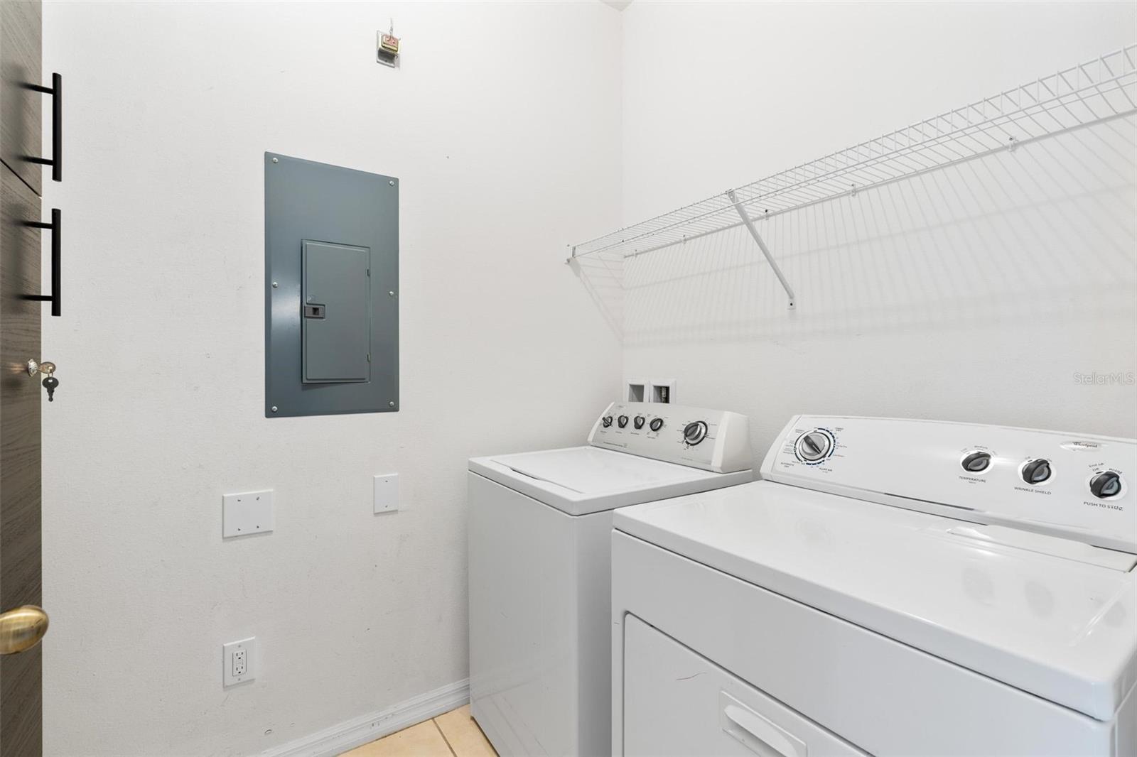 Image 23 of 35 For 4544 Alberto Circle