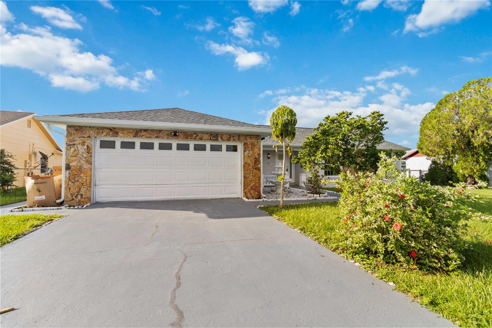 Image 2 of 41 For 371 Buttonwood Drive