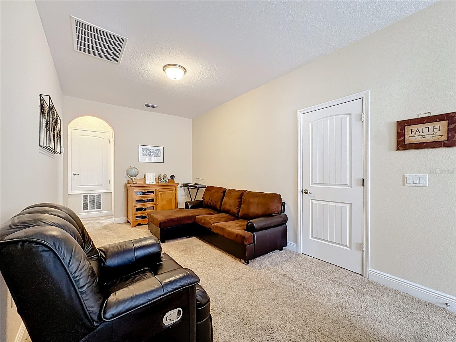 Image 24 of 43 For 1505 Caterpillar Street