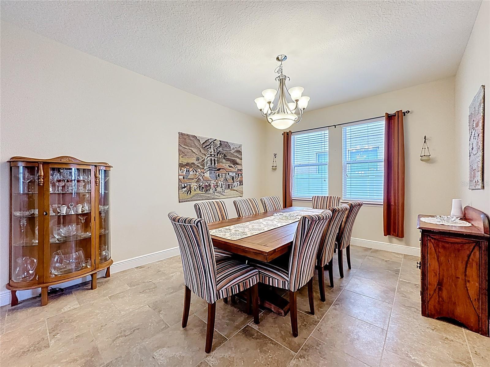 Image 3 of 43 For 1505 Caterpillar Street