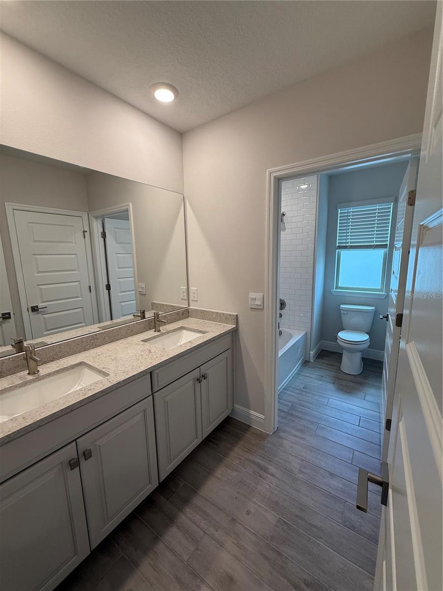 Image 20 of 22 For 11015 Hollow Bay Drive