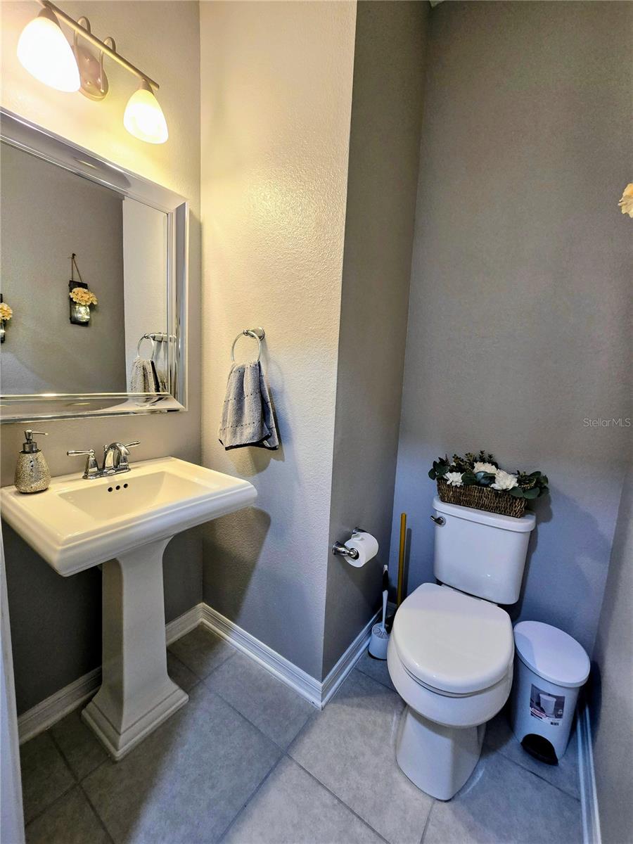 Image 11 of 45 For 2530 Econ Landing Boulevard