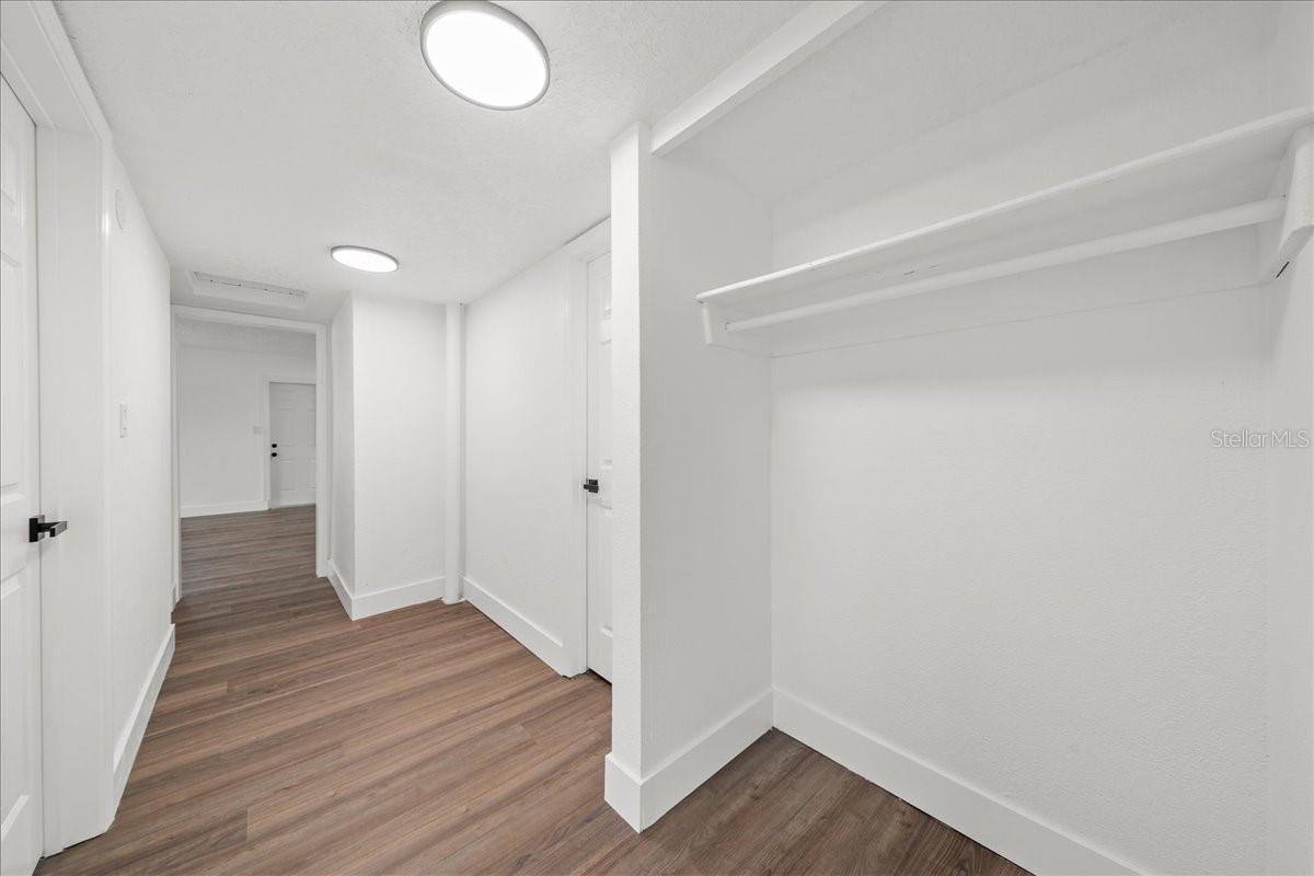 Image 14 of 18 For 1042 Alamanda Lane