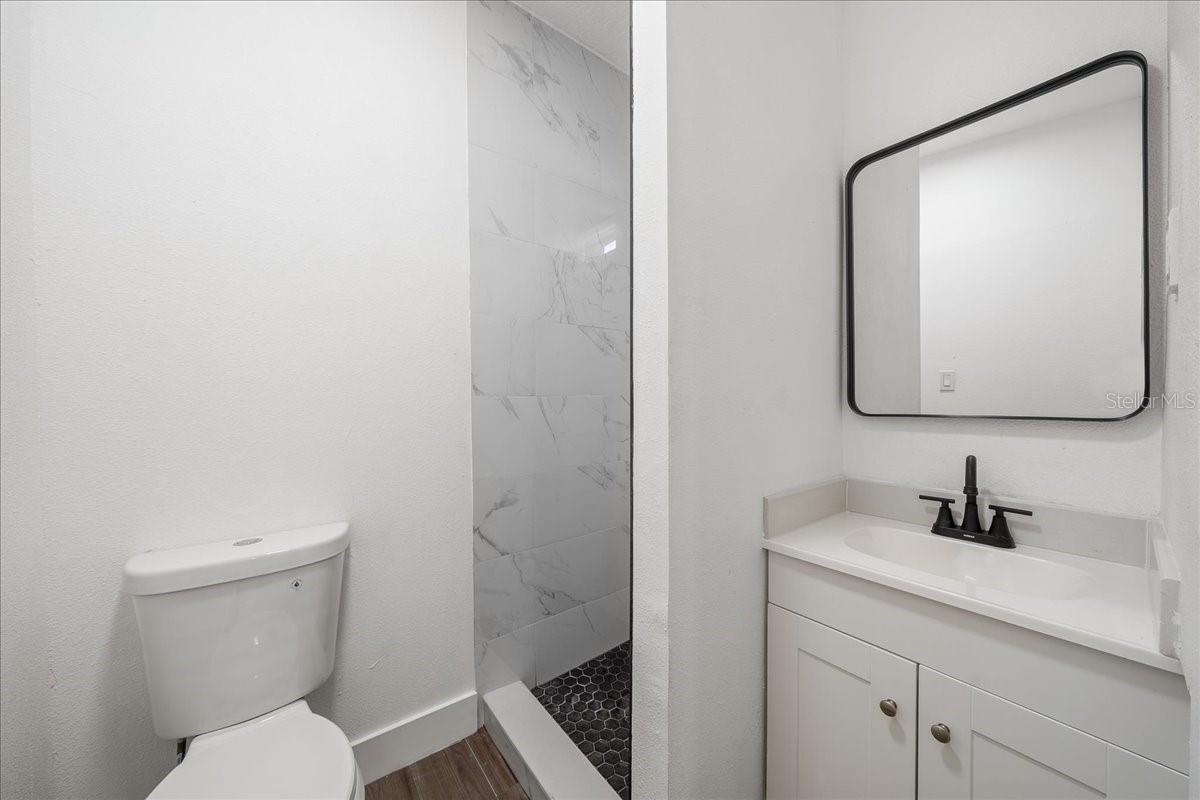 Image 15 of 18 For 1042 Alamanda Lane