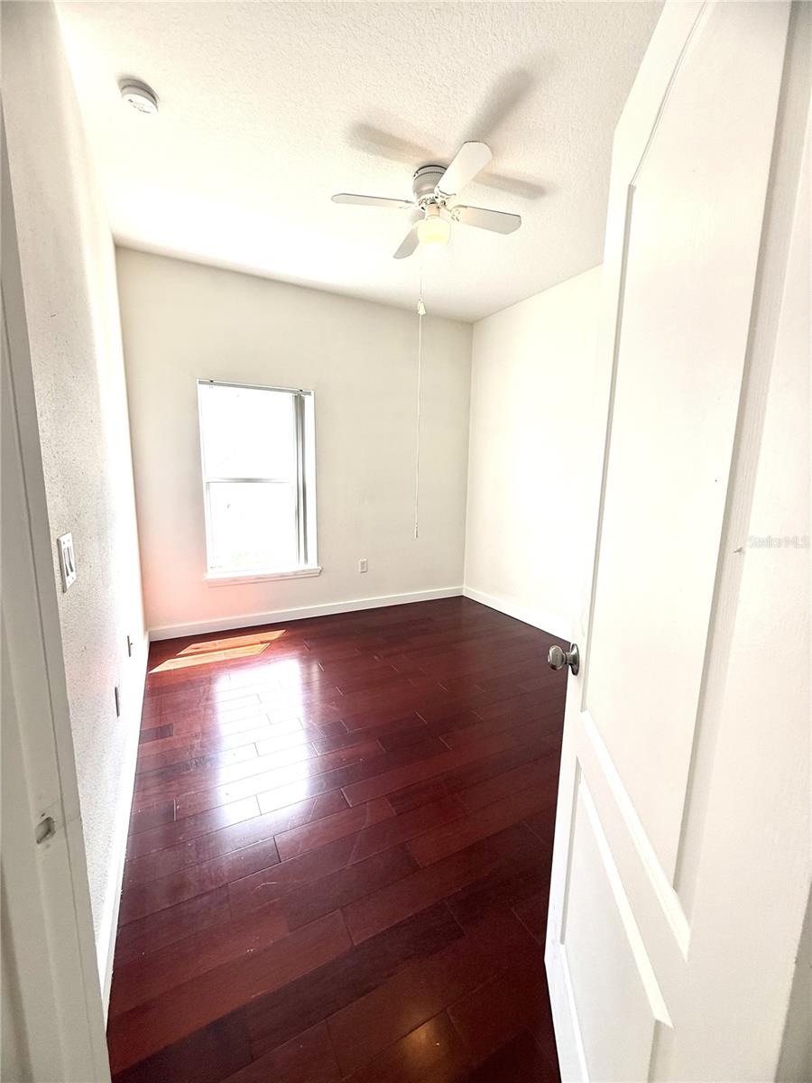 Image 18 of 33 For 1030 Vaquero Lane